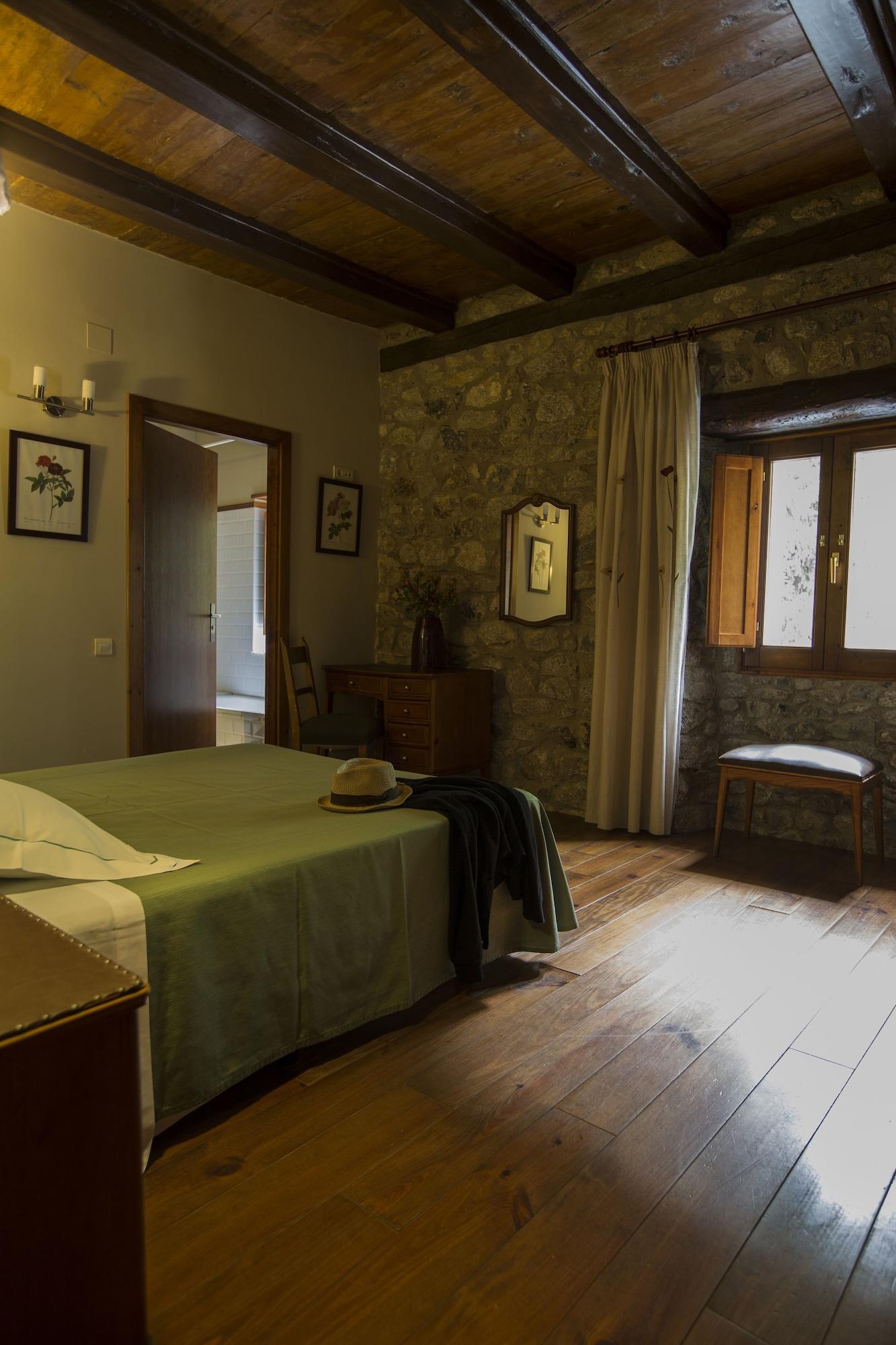 Hotel Caldas Caldes De Boi Bagian luar foto