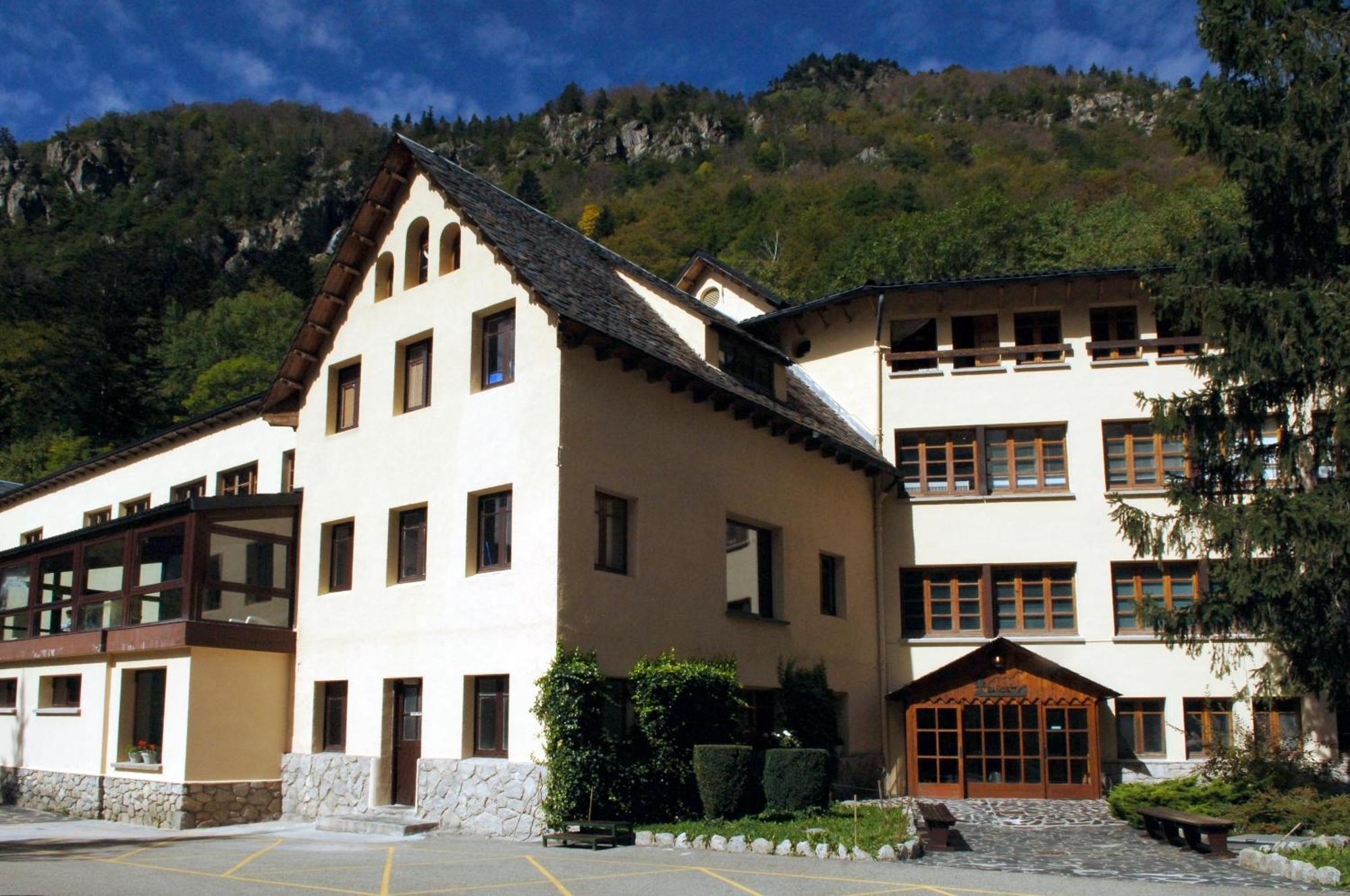 Hotel Caldas Caldes De Boi Bagian luar foto