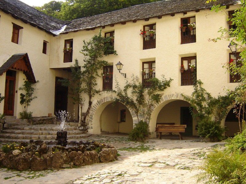 Hotel Caldas Caldes De Boi Bagian luar foto